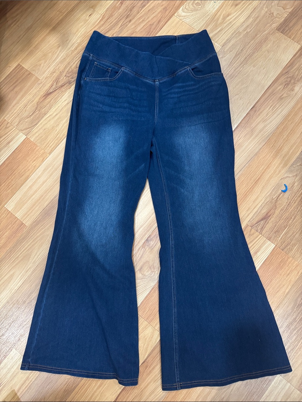 HALARA Dark Blue Flare Jeans with High Waist Panel Lightweight Stretch